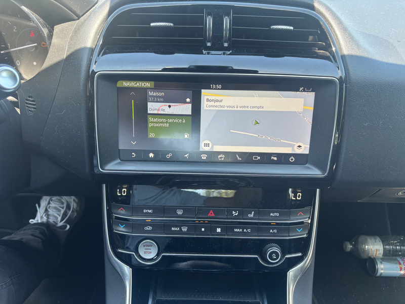 Jaguar XE XE 2.0 marchand export!! — photo 13