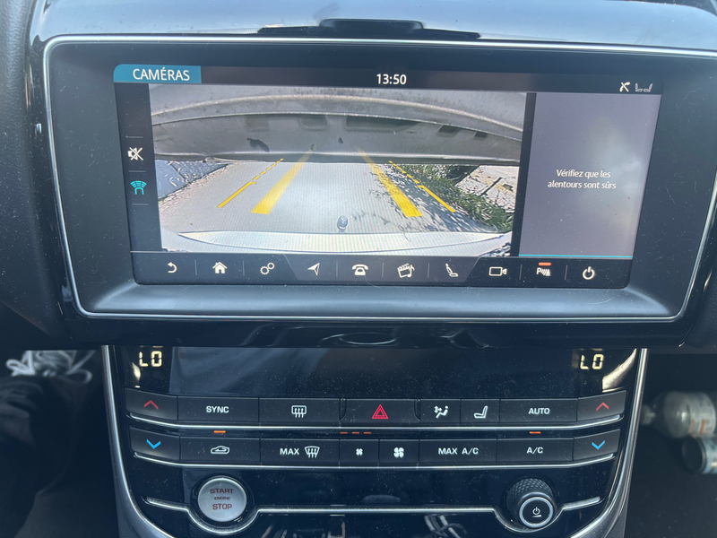 Jaguar XE XE 2.0 marchand export!! — photo 14
