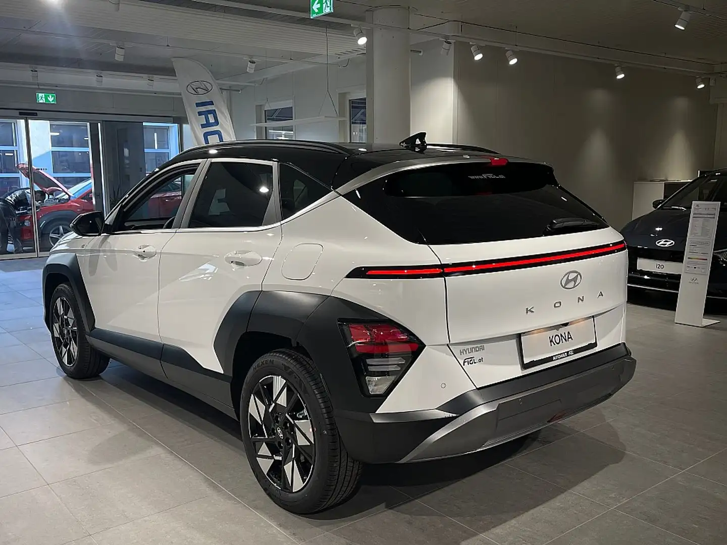 Hyundai KONA Kona 1,0 T-GDi 2WD Go Plus Wit - 2