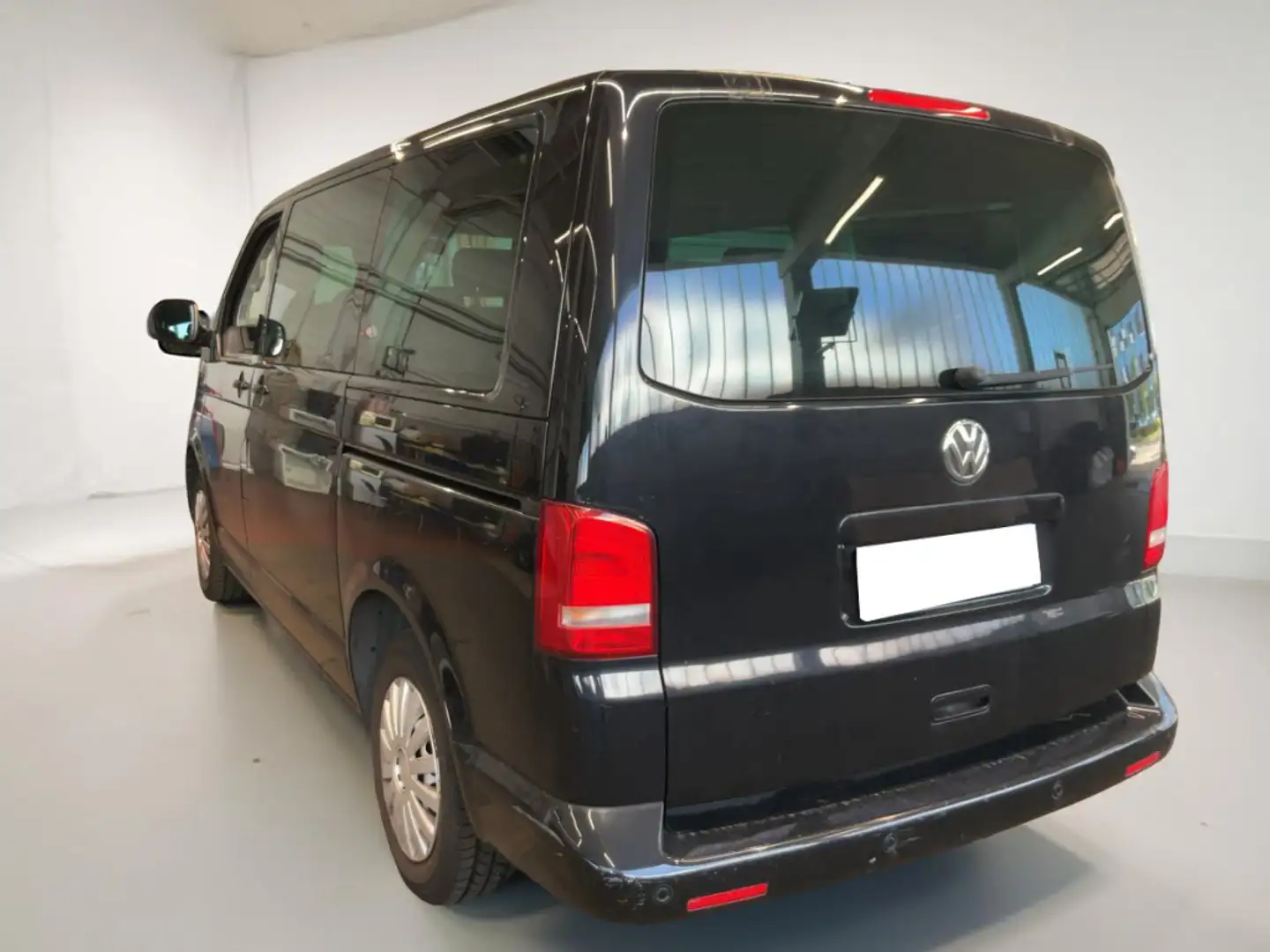 Volkswagen Multivan 2.0TDI BMT Comfortline Ed. L 140 Schwarz - 2