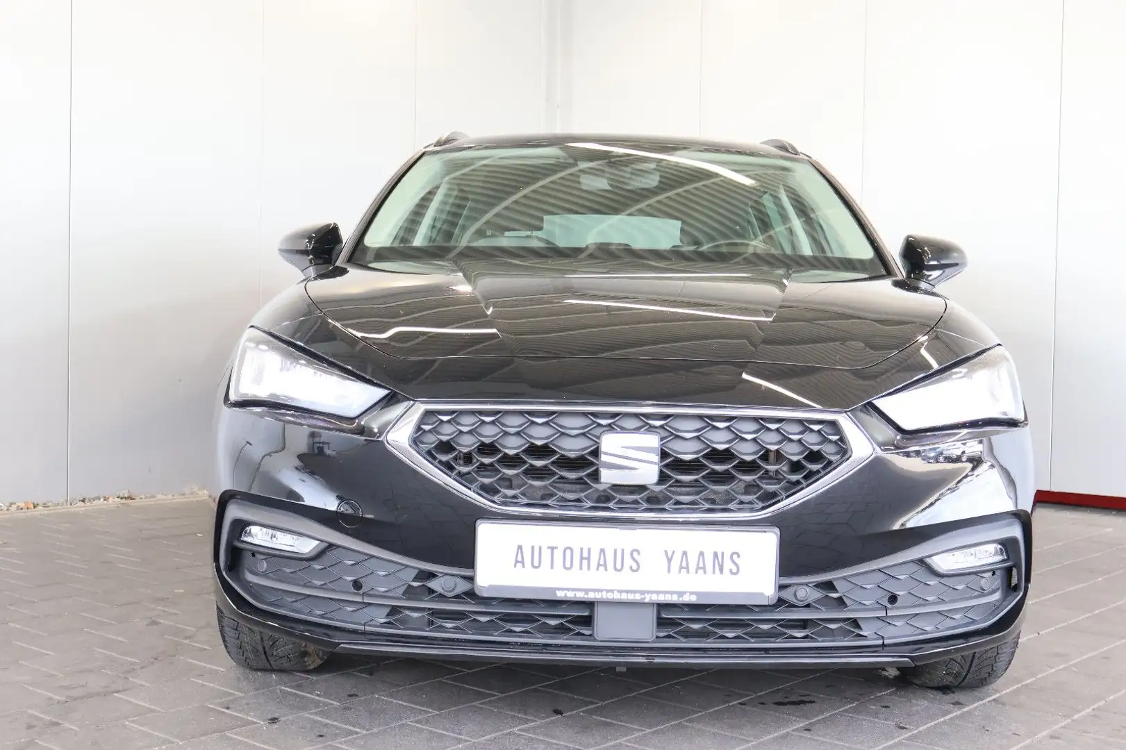 SEAT Leon ST 1.5 TSI Style AID+CARPLAY+LANE+LED Noir - 2