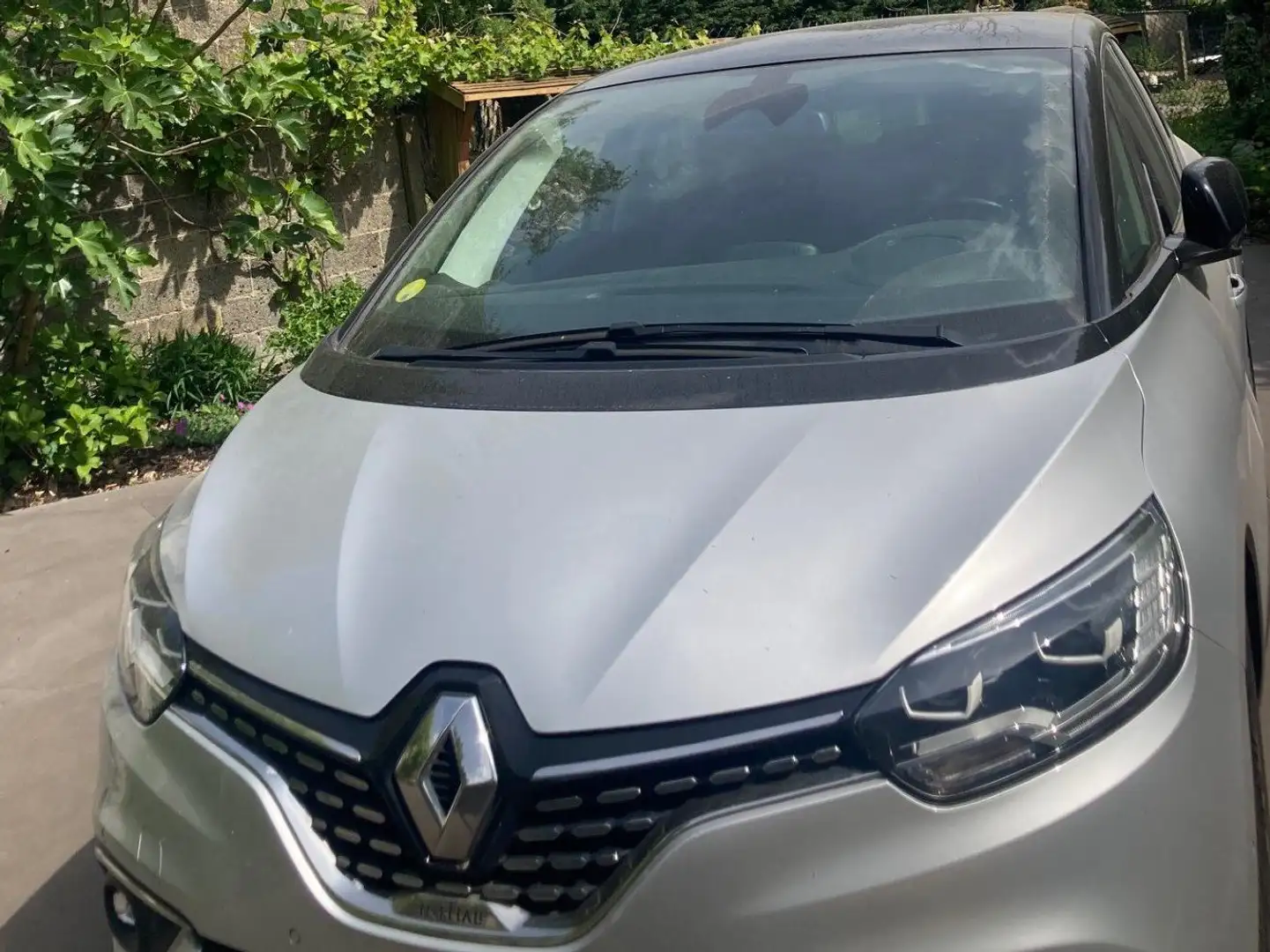 Renault Scenic Scenic 1.6 dCi Energy Initiale Paris EDC Silber - 1