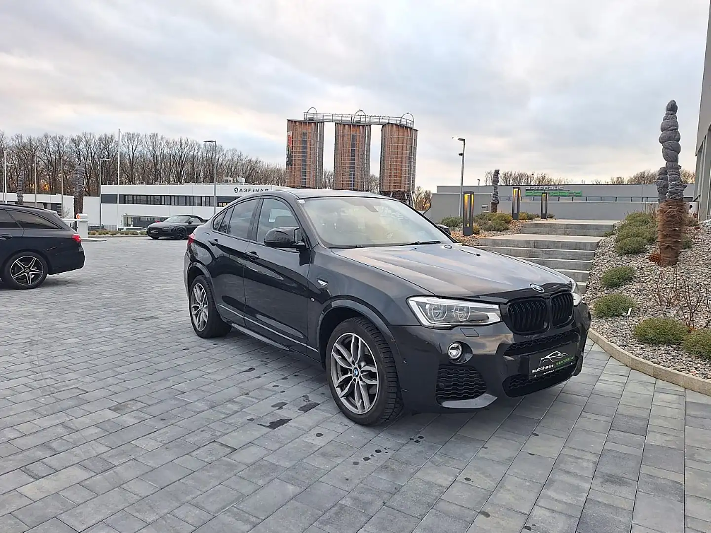 BMW X4 xDrive 35d M Sport Aut. **Tolle Ausstattung** Grau - 1