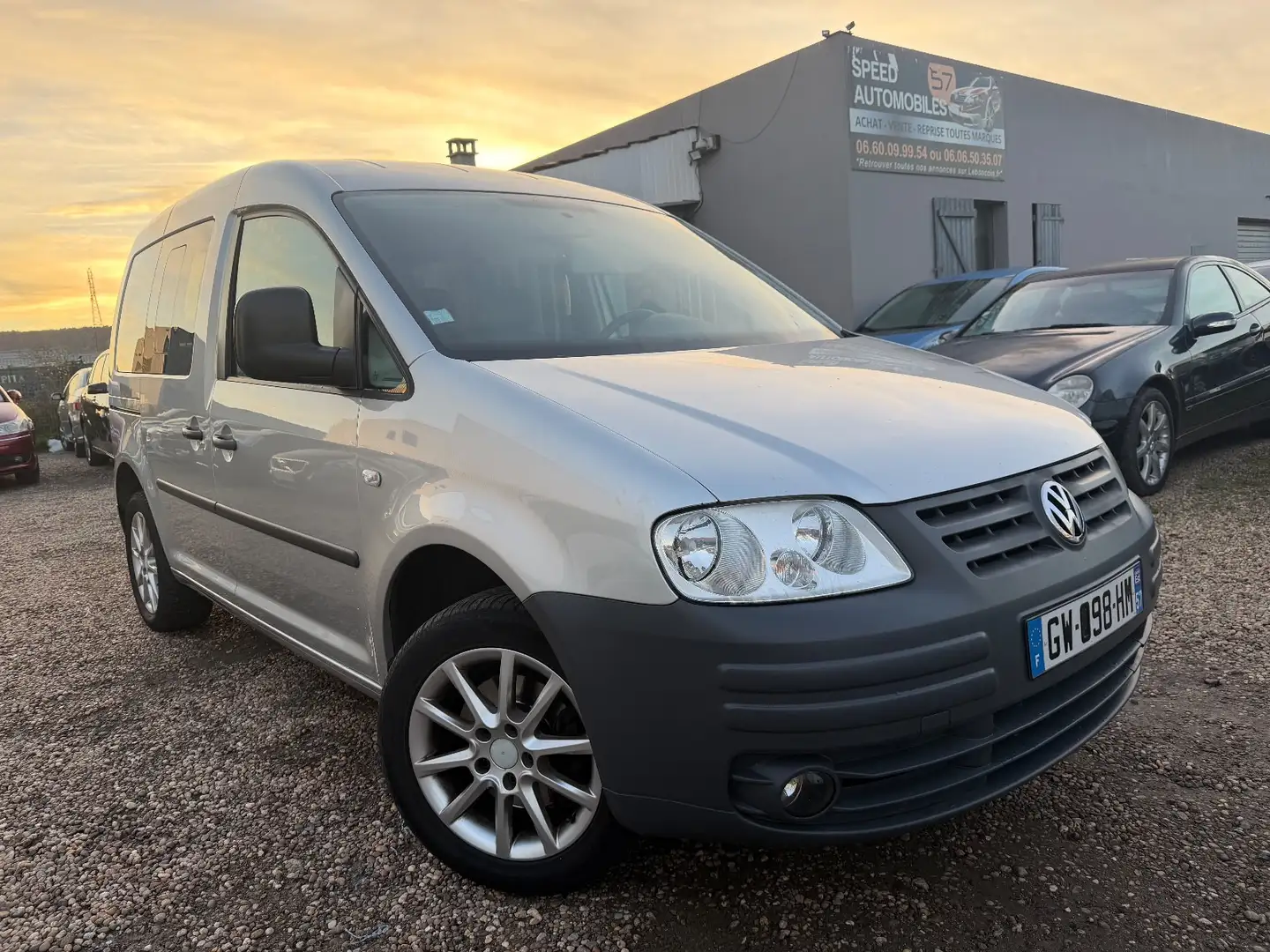 Volkswagen Caddy Life Gris - 1