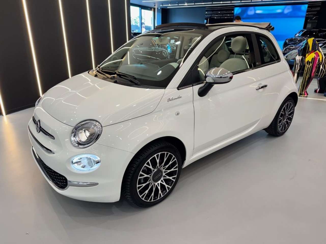 Fiat 500 C 1.0 Hybrid Dolcevita NAVI + POLTRONA FRAU