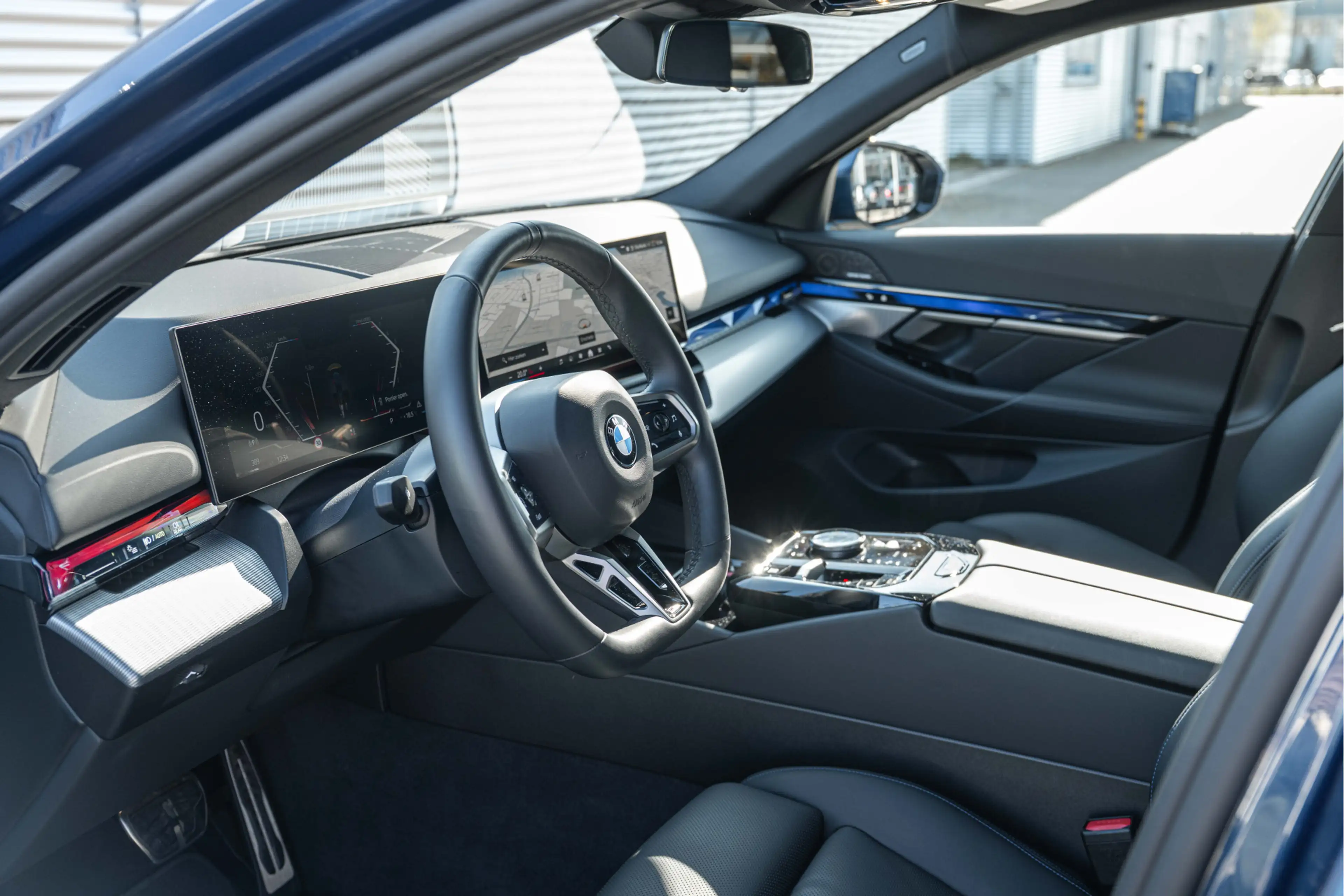 BMW 520 5 Serie Touring 520i M Sport Automaat / Trekhaak / — photo 6