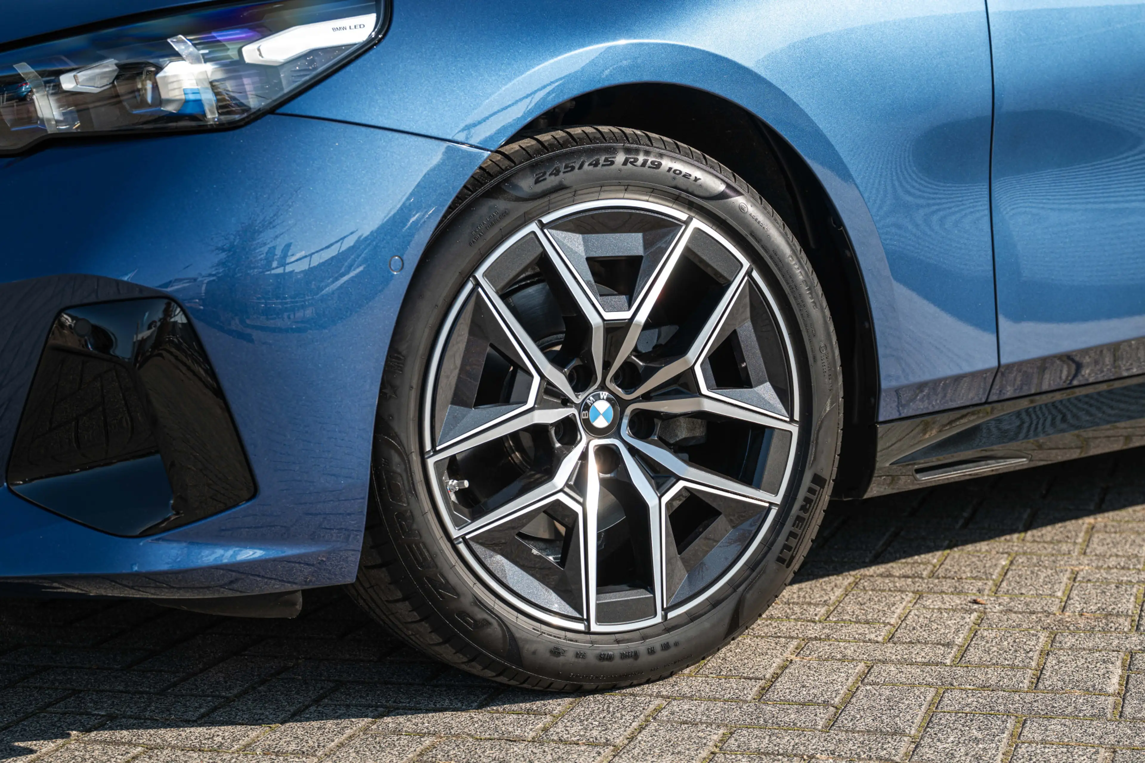 BMW 520 5 Serie Touring 520i M Sport Automaat / Trekhaak / — photo 10