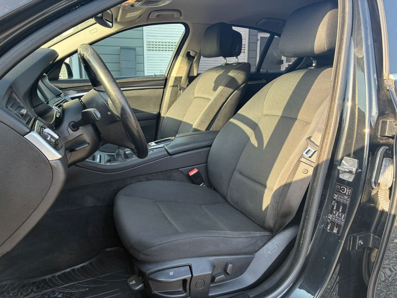 BMW 523 5 Limousine 523 i*2.HD*TüvNeu*Navi* — photo 11