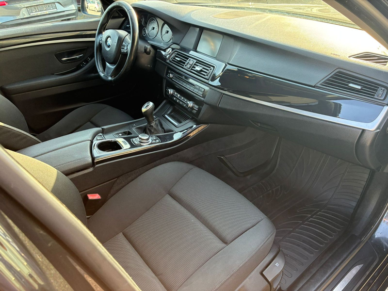 BMW 523 5 Limousine 523 i*2.HD*TüvNeu*Navi* — photo 14