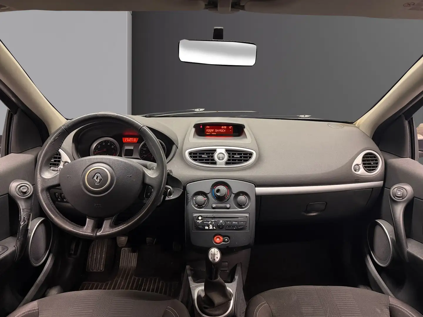 Renault Clio Clio III 1.2 16V 75 eco2 Expression Clim Blanc - 2
