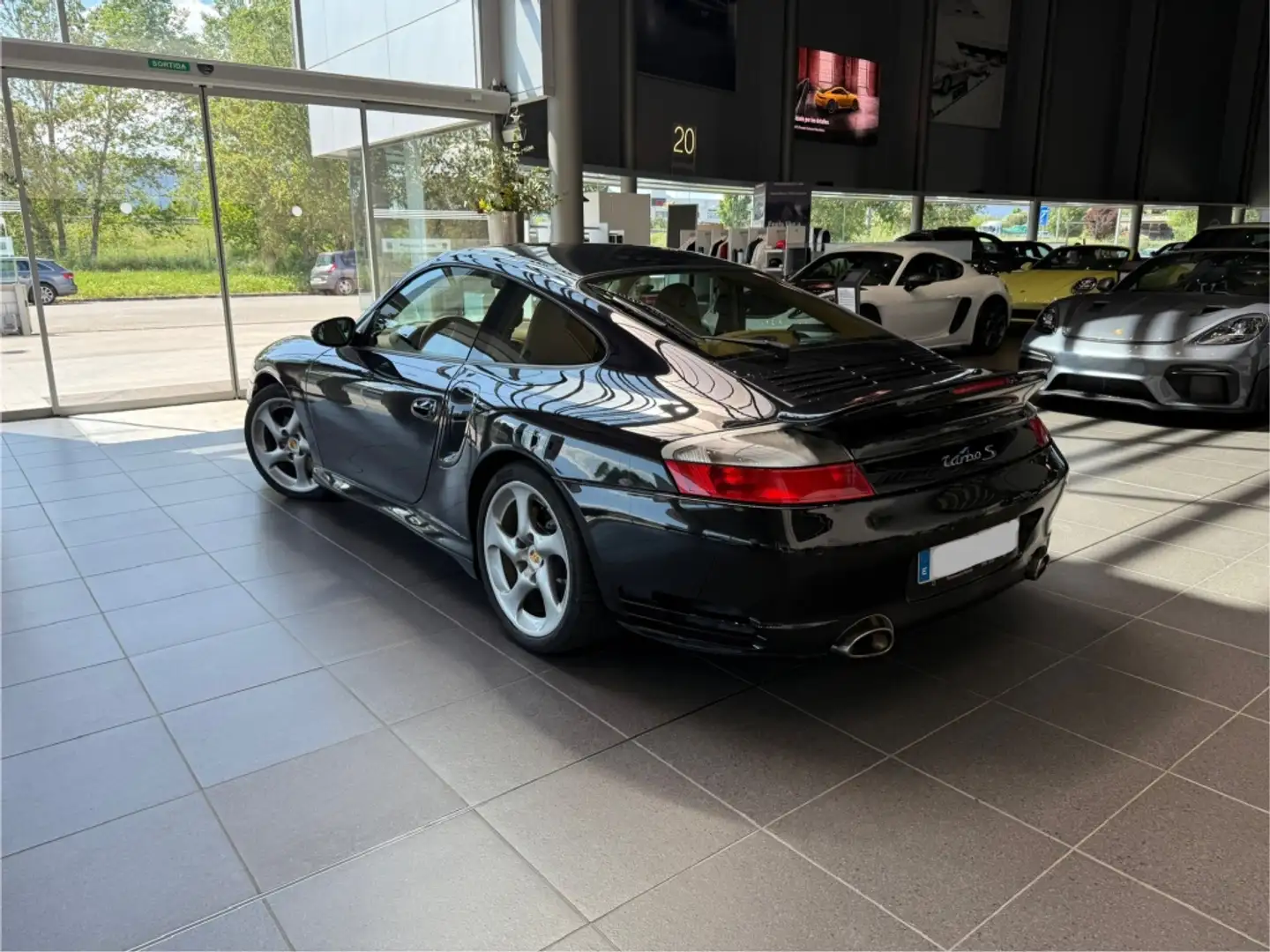 Porsche 996 Turbo S Coupé crna - 2