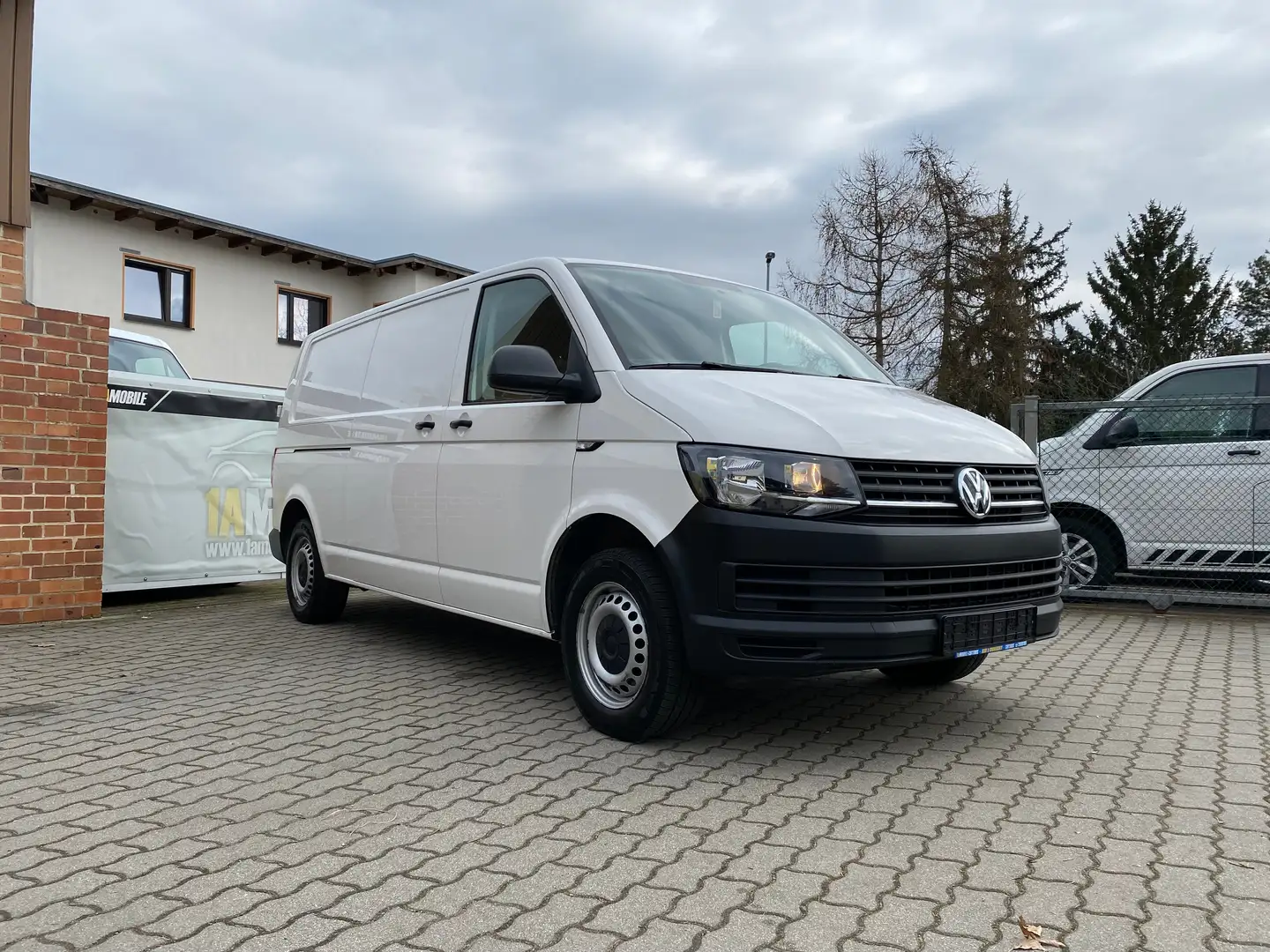 Volkswagen T6 Transporter Kasten" lang " Klima - Tempomat Weiß - 2