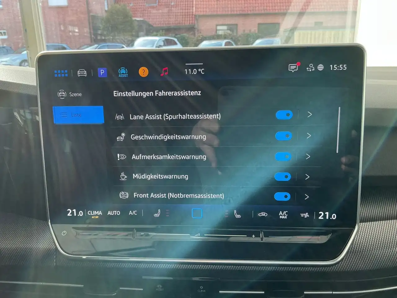 Volkswagen Golf R Variant 2.0 TSI | AHK | Panorama | DCC 11