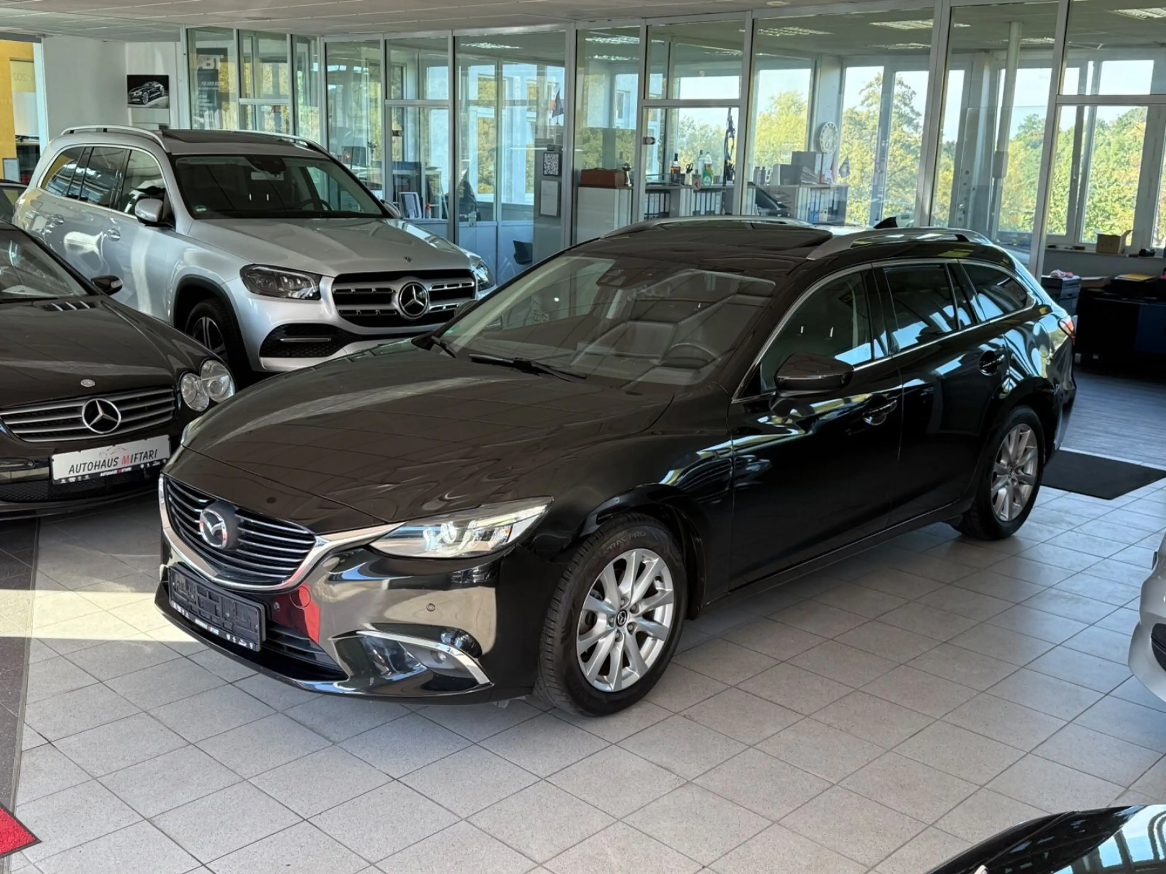 Mazda 6 Kombi 2.2 Sports-Line 4x4 Navi Leder Bose Navi