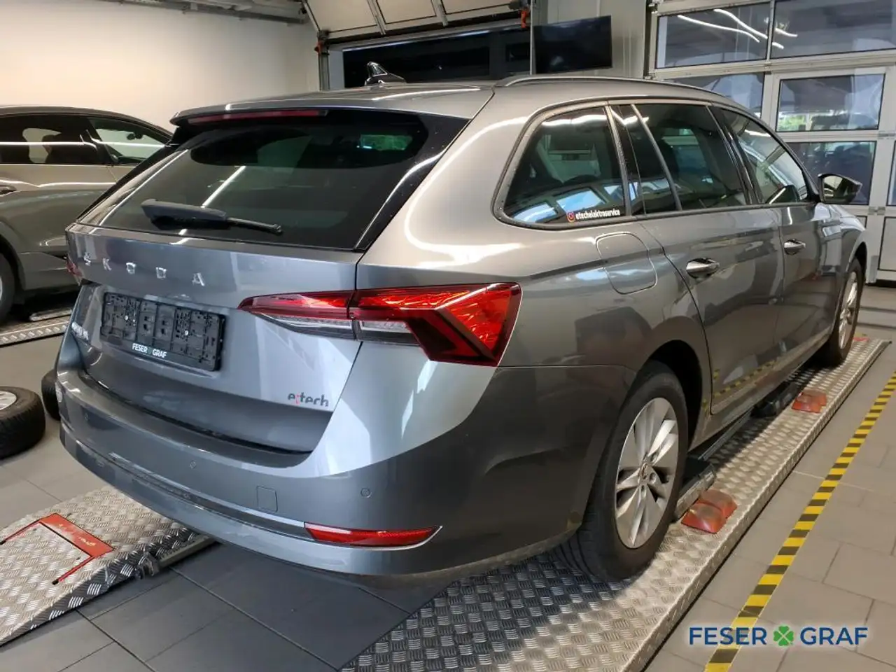 Skoda Octavia Combi Ambition 2.0 TDI NAVI,PDC,SHZ, миниатюра 2