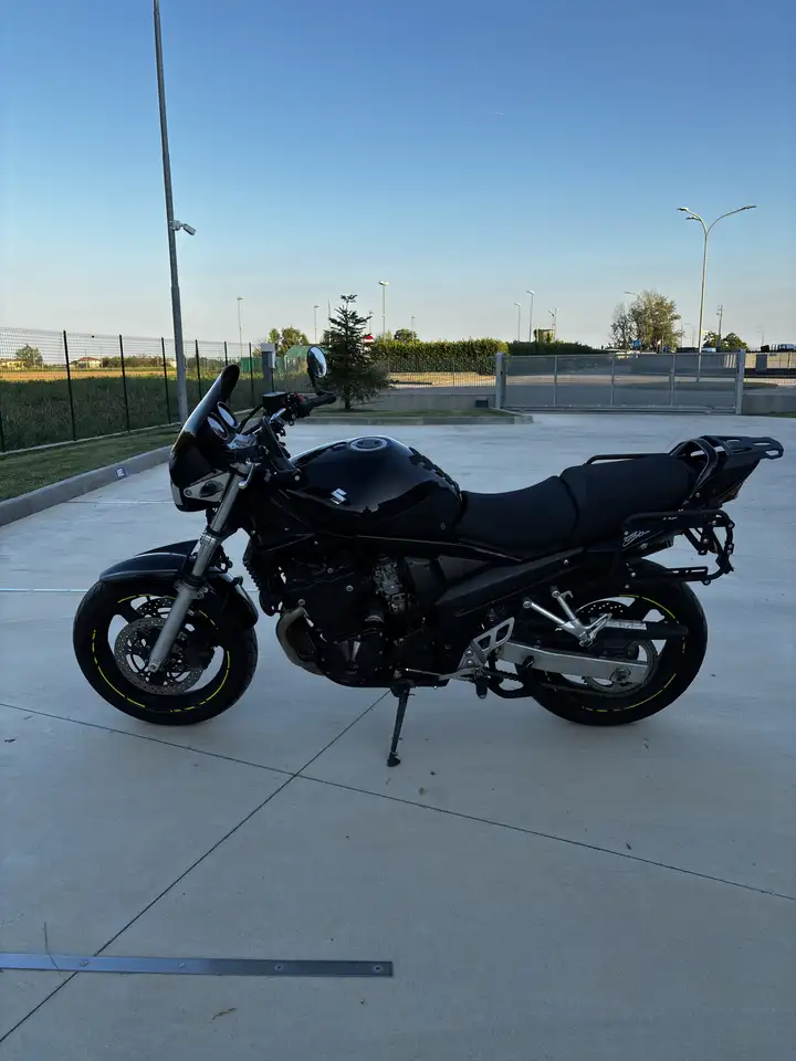 Suzuki GSF 650