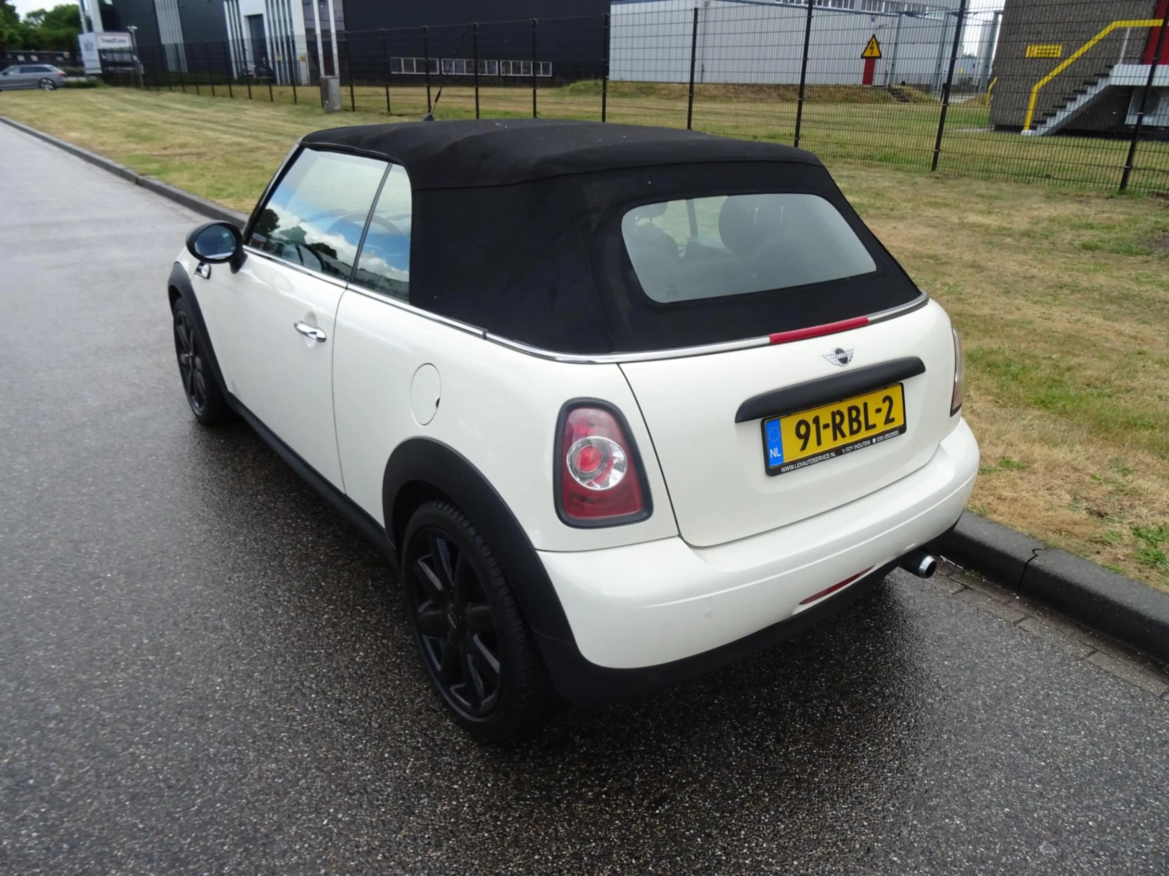 MINI One Cabrio Mini 1.6 Salt — photo 3