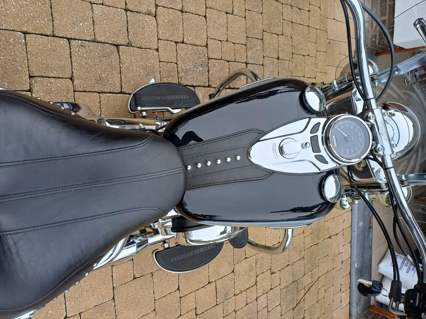 Harley-Davidson Heritage Softail Classic Zwart - 2