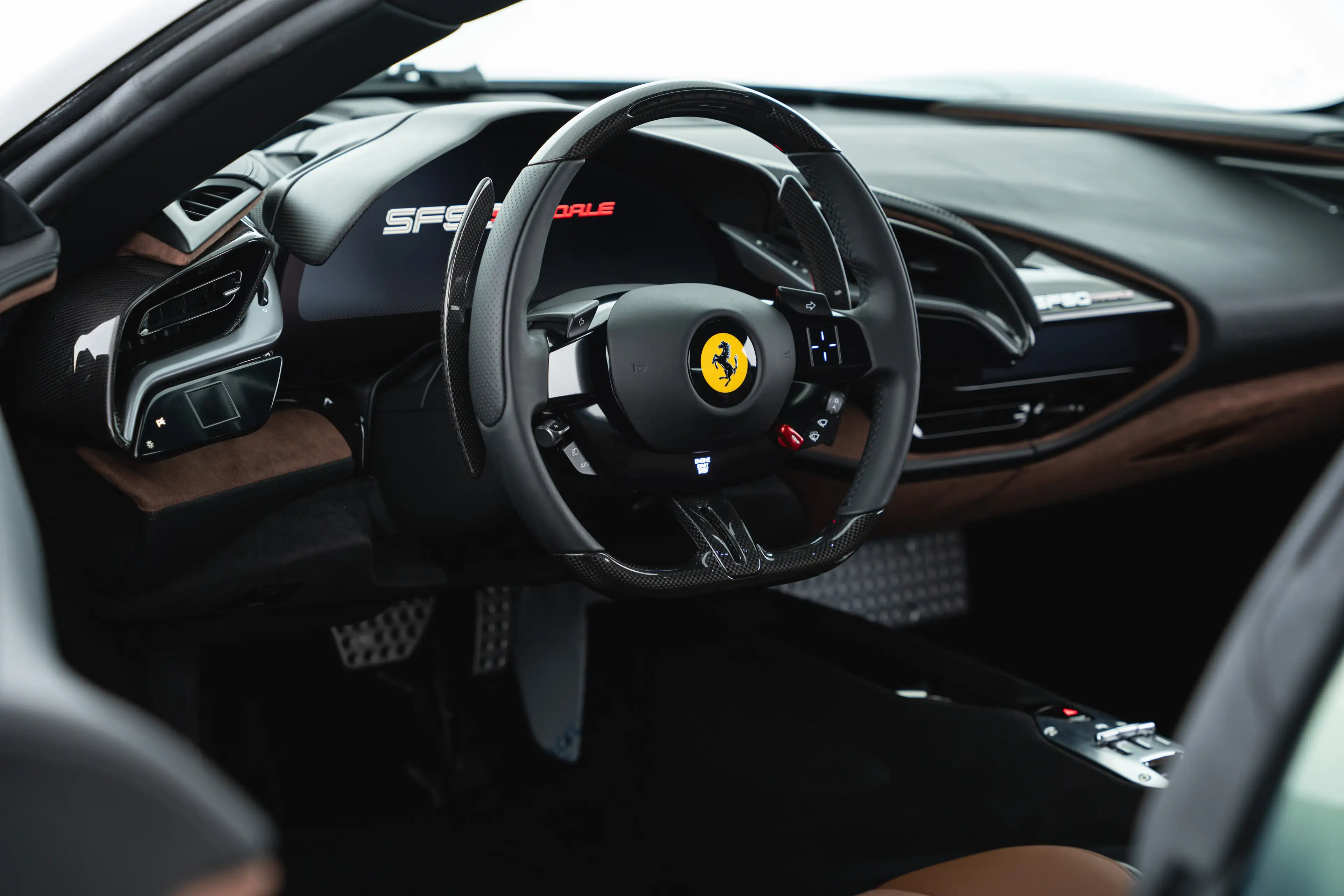 Ferrari SF90 Stradale SF90 Stradale PHEV 7,9kWh F1-DCT — photo 15