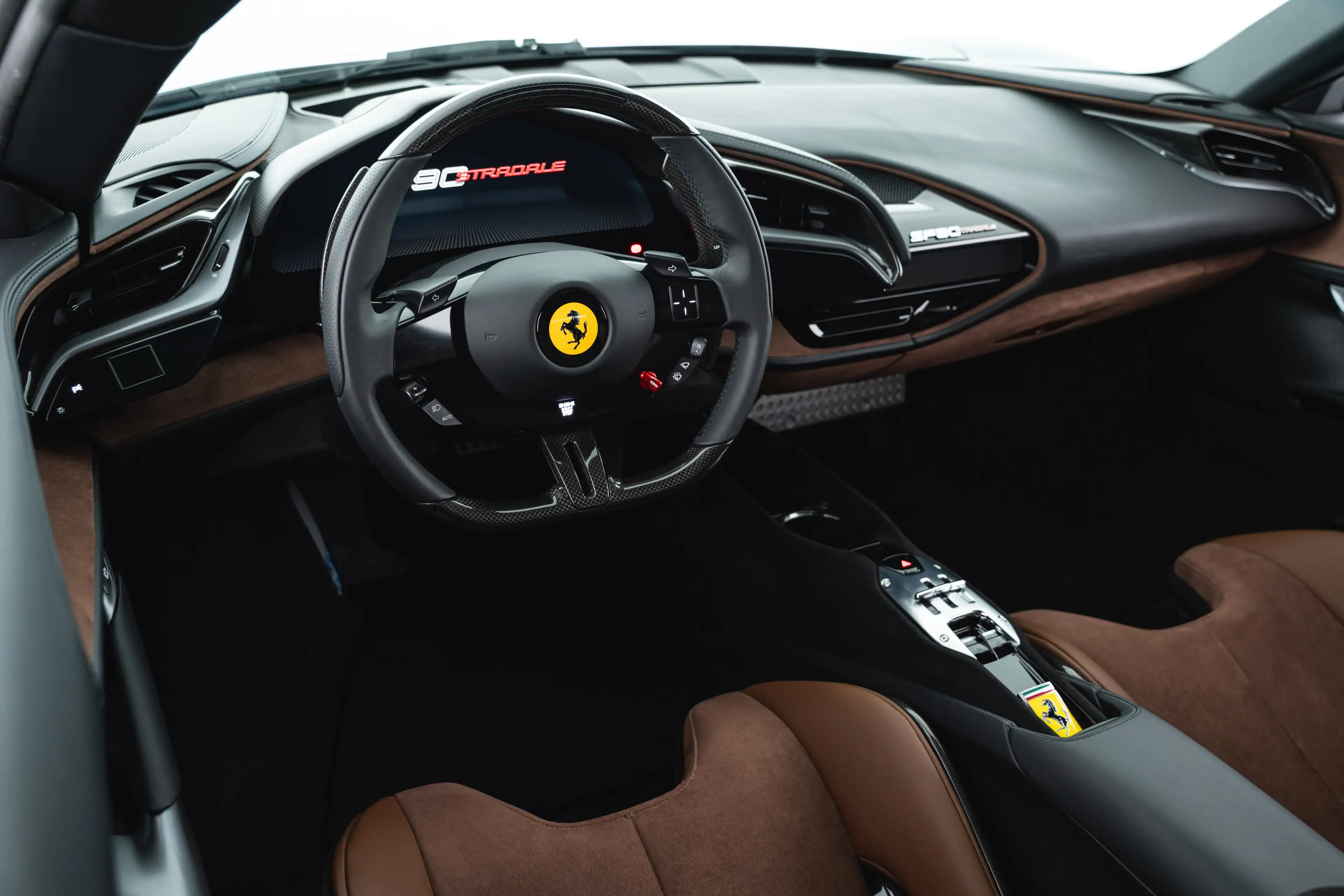 Ferrari SF90 Stradale SF90 Stradale PHEV 7,9kWh F1-DCT — photo 12
