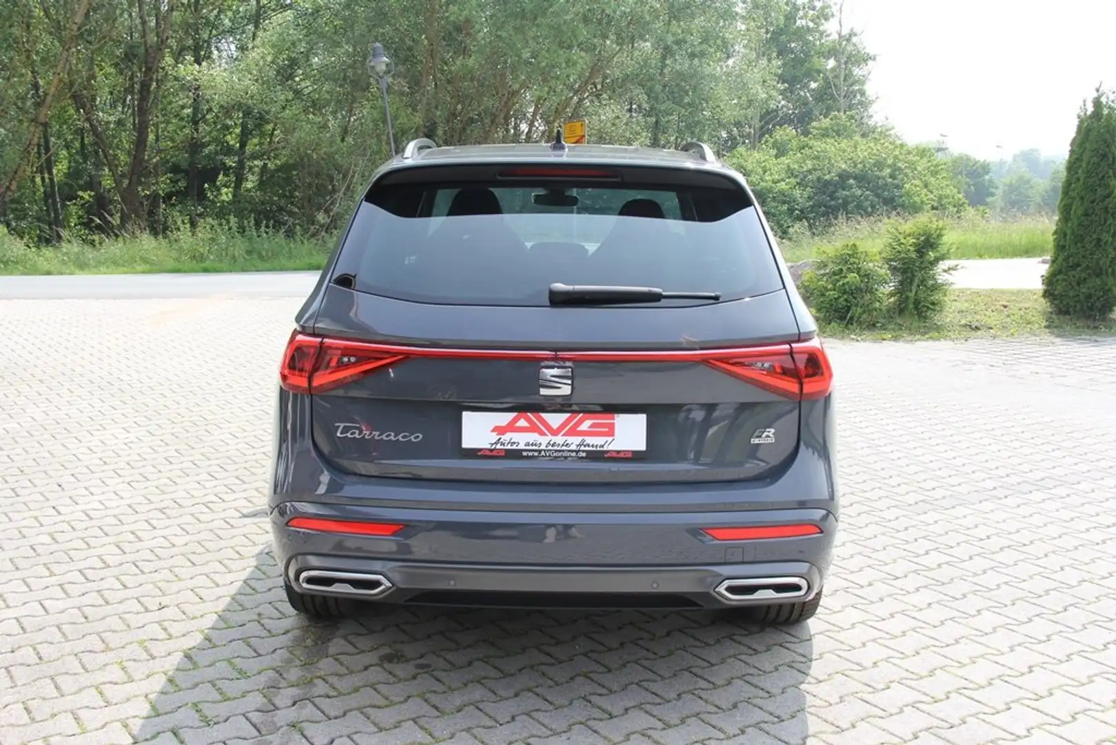 SEAT Tarraco FR HYBRID DSG 245PS FR Panorama LED 360 20Z Grau - 2