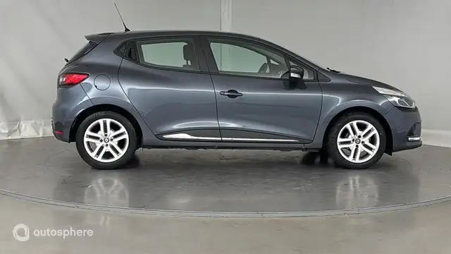 Renault Clio view 4