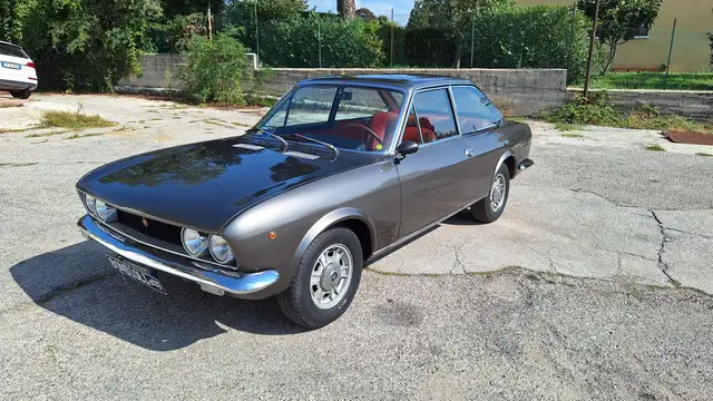 Fiat 124 Coupè