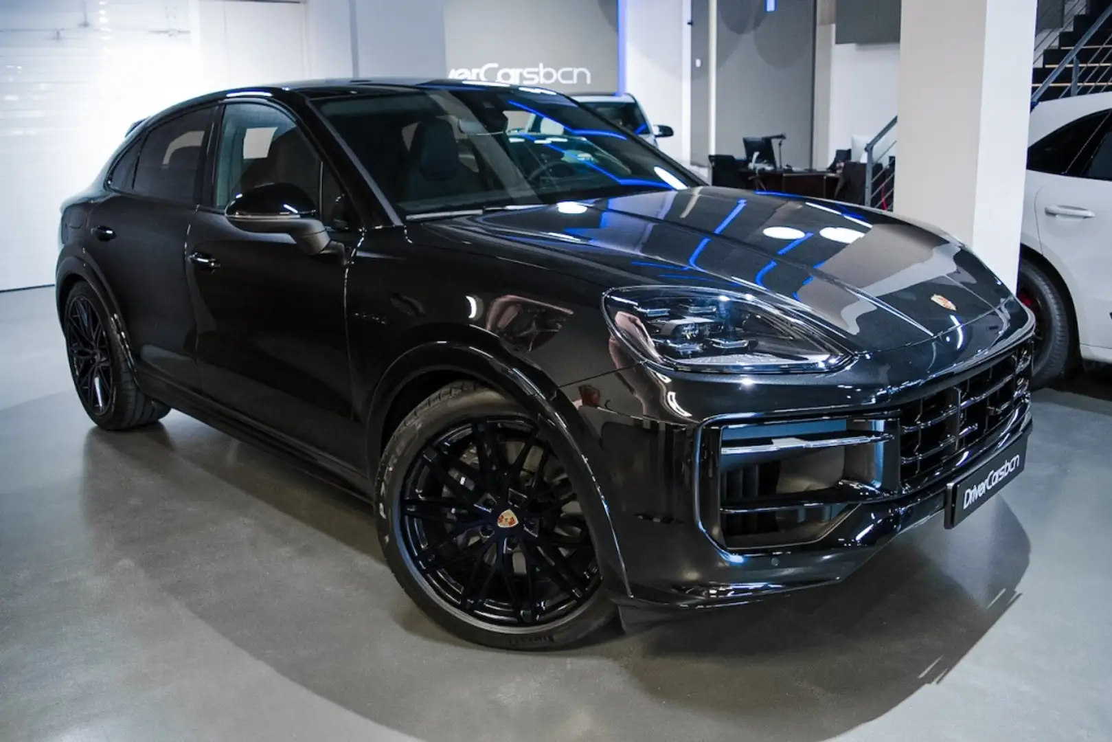 Porsche Cayenne Coupé E-Hybrid Aut. Negru - 2