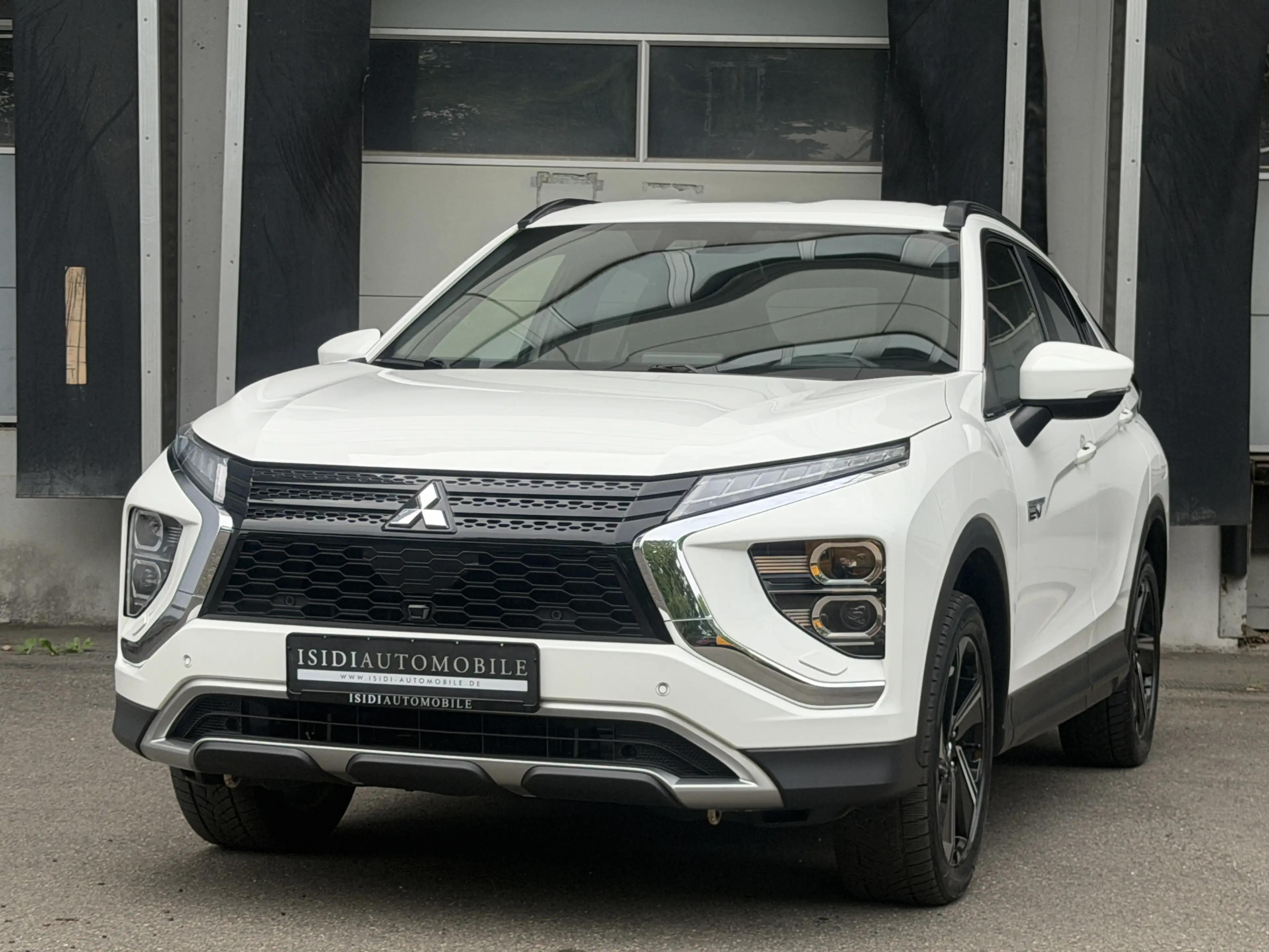 Mitsubishi Eclipse Cross Plus Hybrid 4WD LED Navi RüKamera