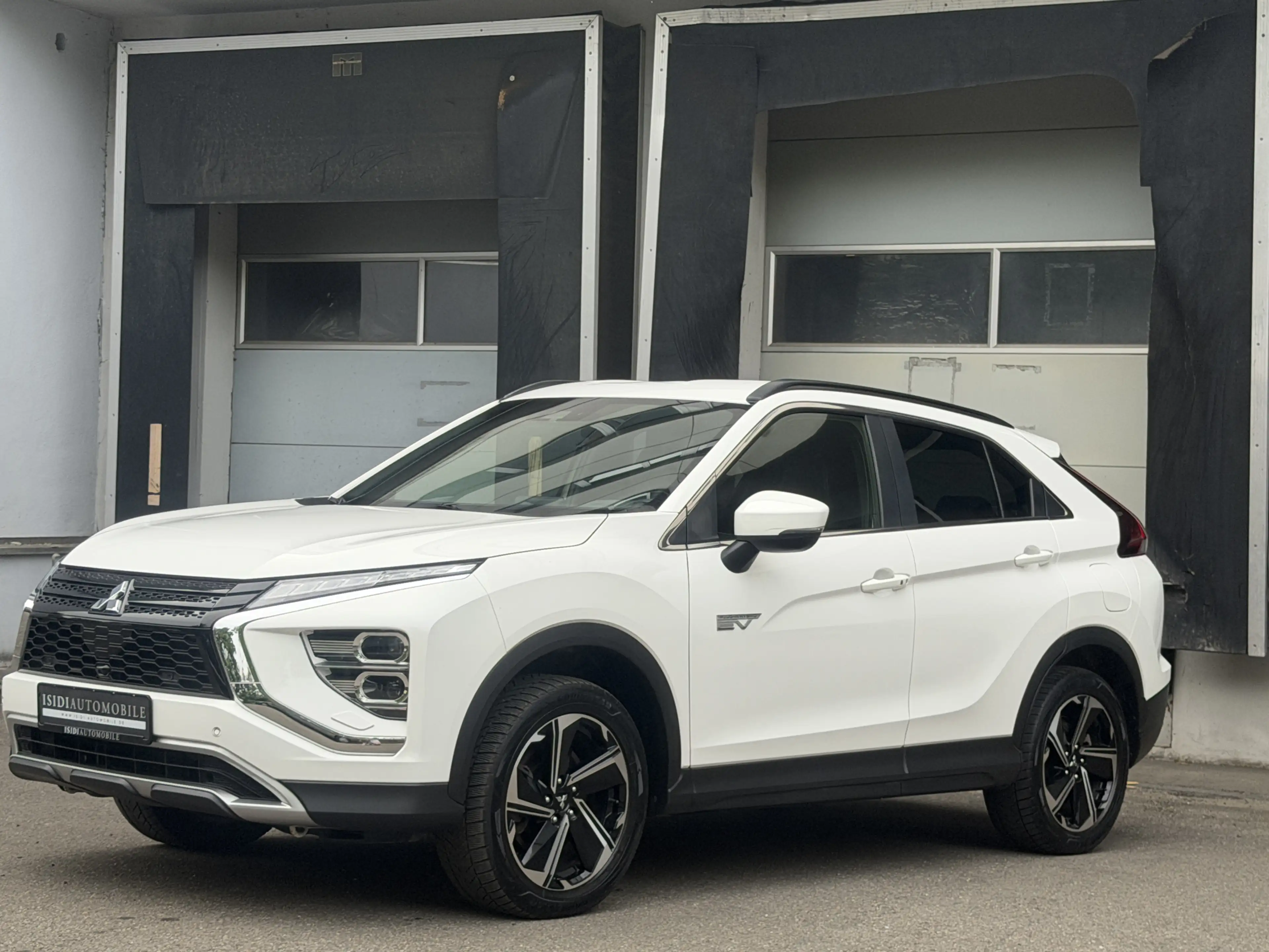 Mitsubishi Eclipse Cross Plus Hybrid 4WD LED Navi RüKamera — photo 2