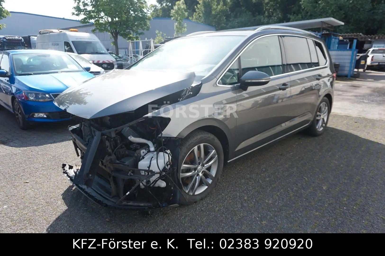 Volkswagen Touran Highline 7.Sizer Gris - 1