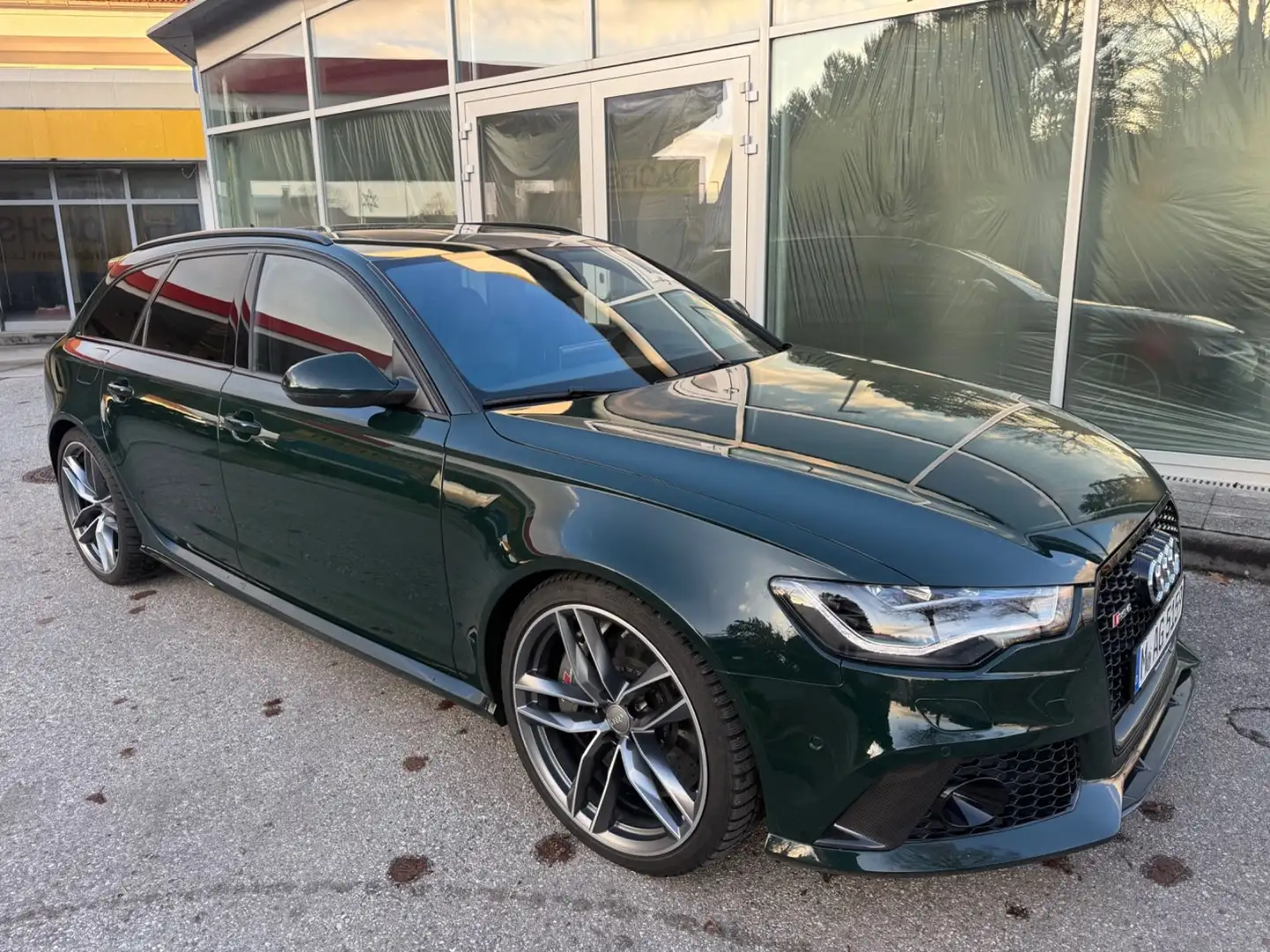 Audi RS6 RS 6 Avant 4.0 TFSI quattro Grün - 2