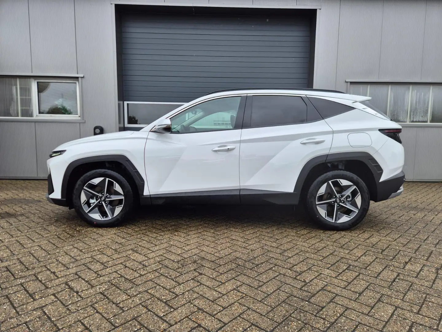 Hyundai TUCSON Trend 1.6 T-GDI 150PS Automatik TZ 2026 Teil-Le... Weiß - 2