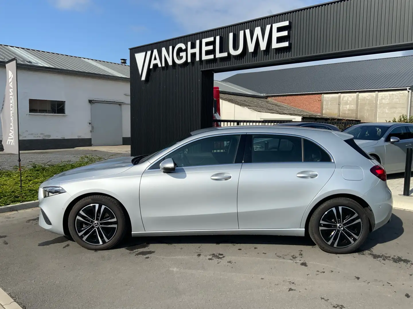 Mercedes-Benz A 180 7G-DCT Progressive Advanced Argent - 1