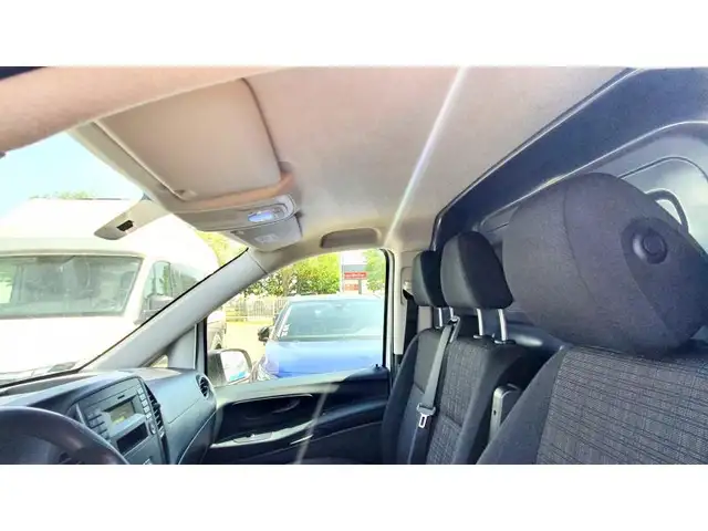 Mercedes-Benz Vito view 13