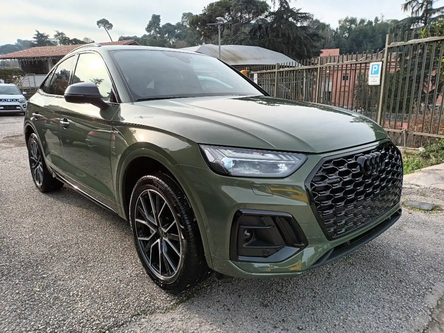 Audi Q5 SPB 40 TDI BLACKLINE 204CV NAV CAM360° MATRIX"20 Grün - 1