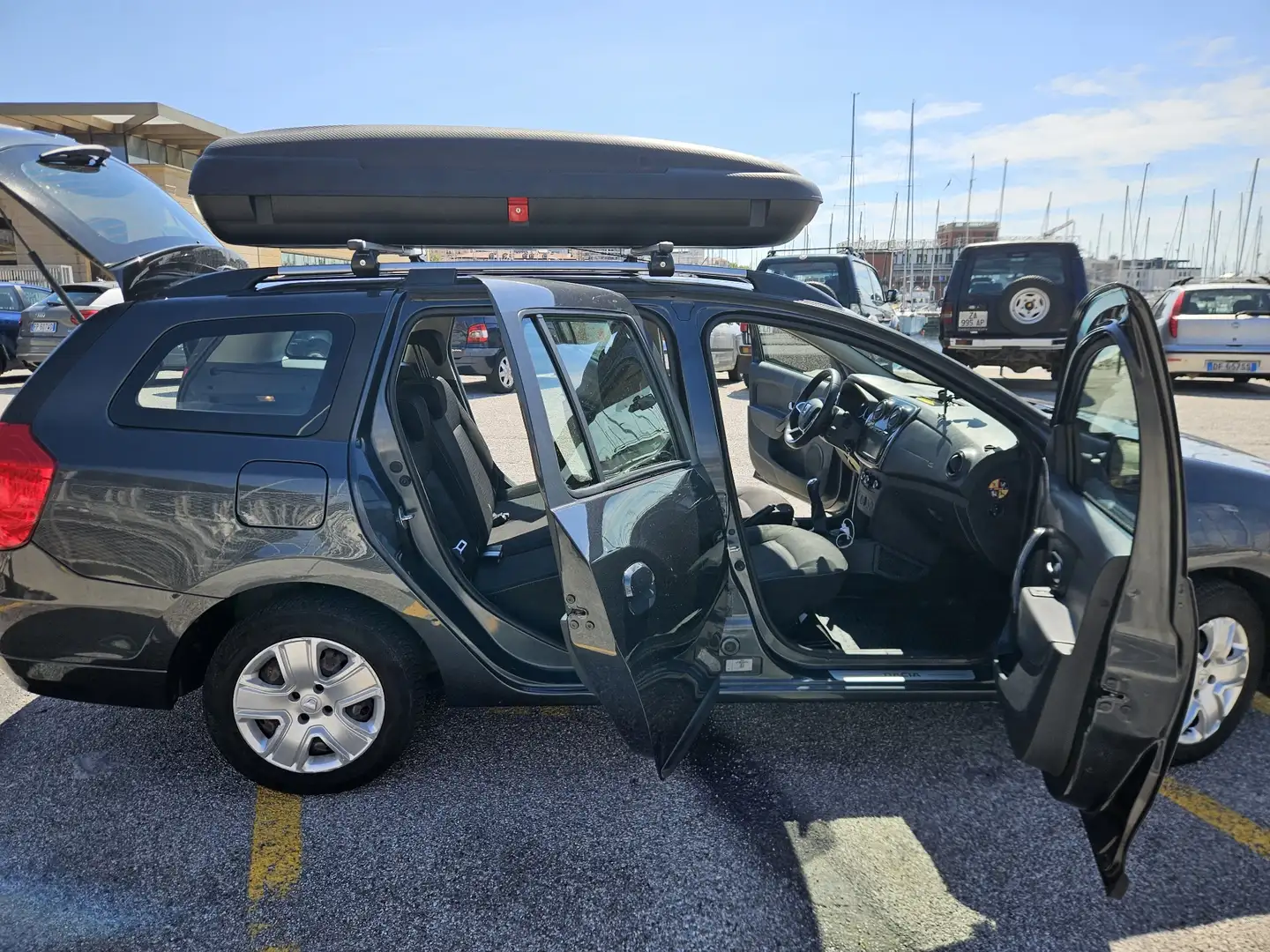 Dacia Logan mcv 1.5 dci 8v 90cv s&s confort - 2
