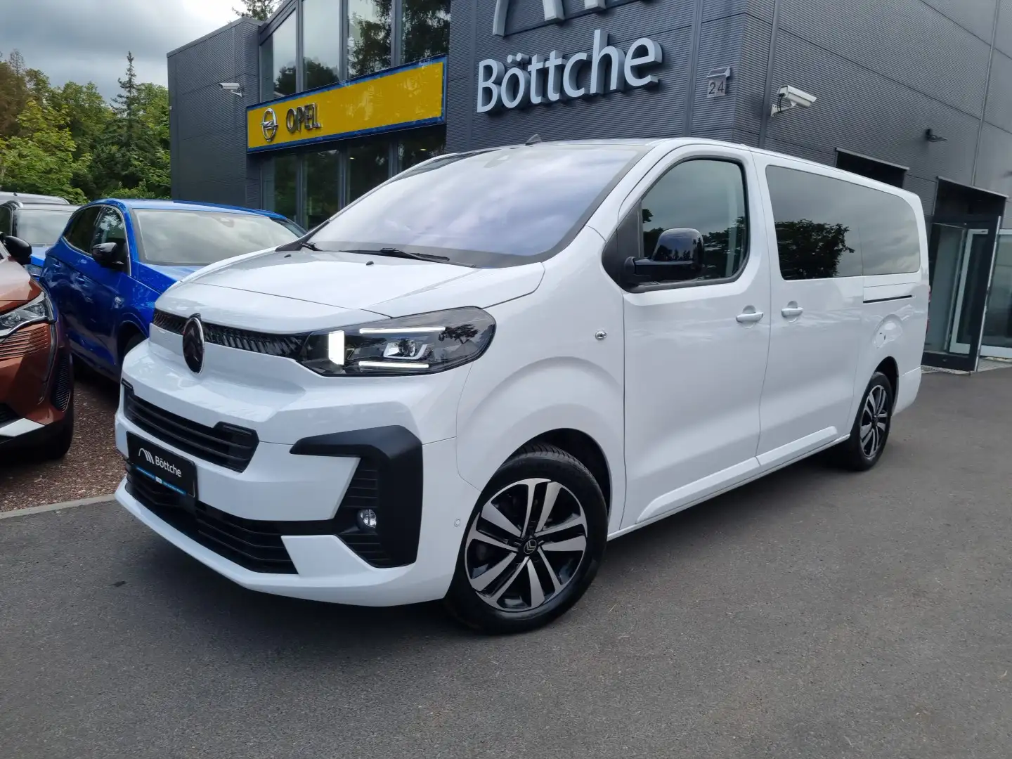 Citroen Spacetourer 2.0 Plus XL LED/NAVI/9-Sitze/180°Kamera Weiß - 2