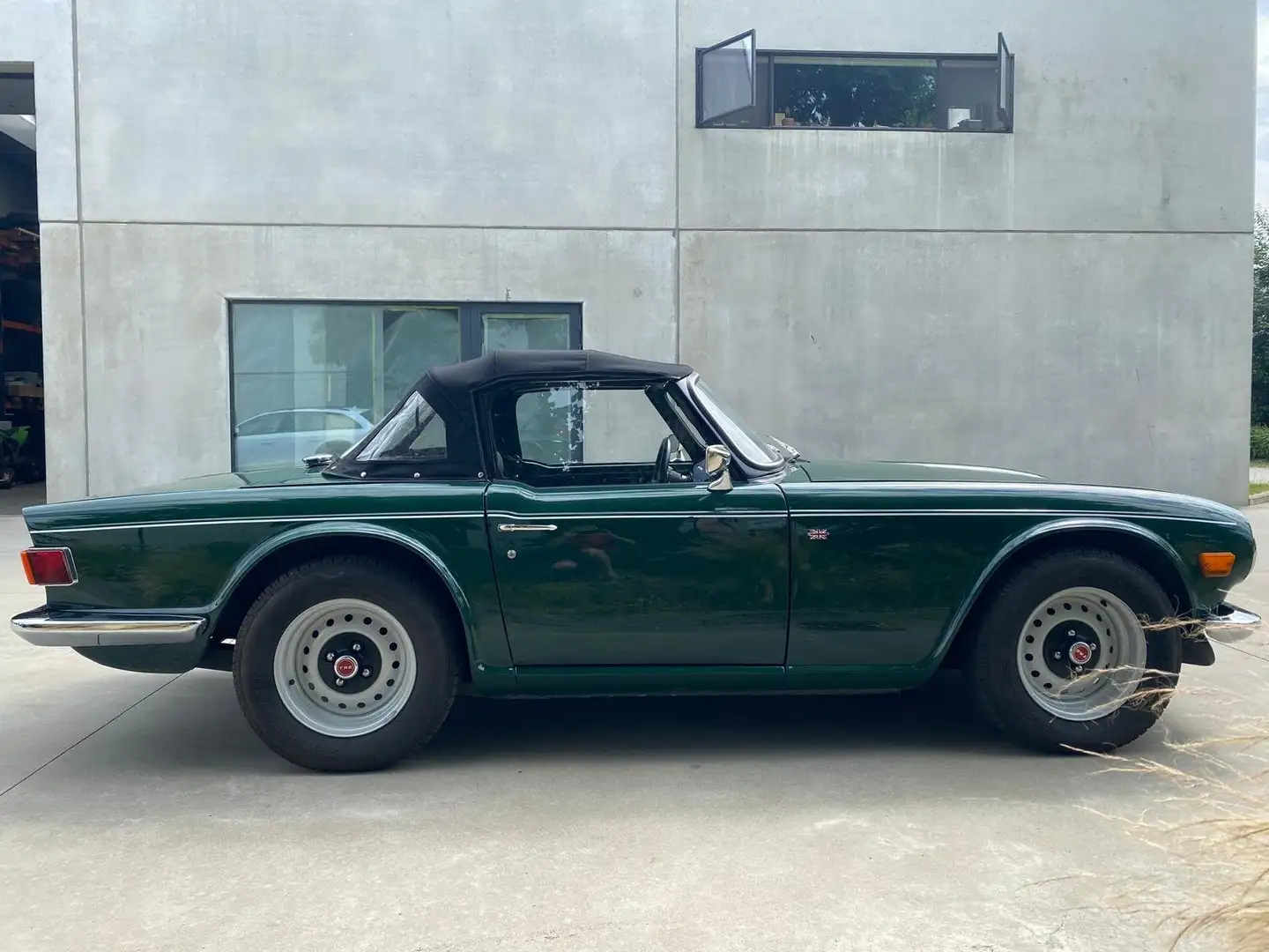 Triumph TR6 Groen - 1