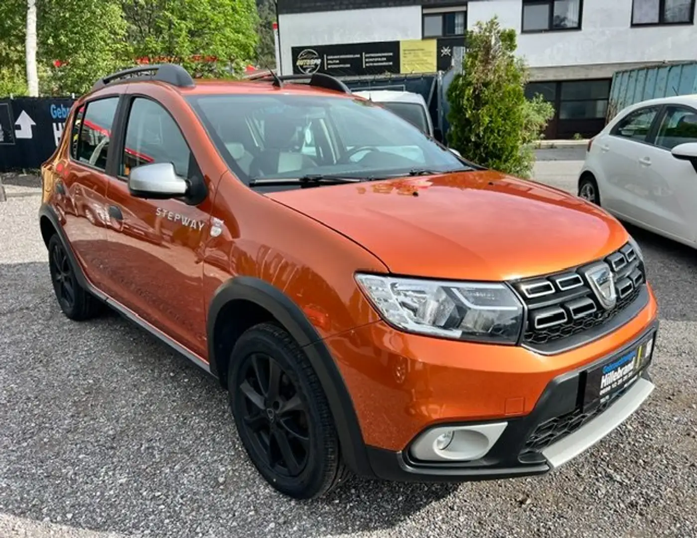 Dacia Sandero Stepway TCe 90 *Celebration* ERSTBESITZ - MJ 2018 Orange - 1