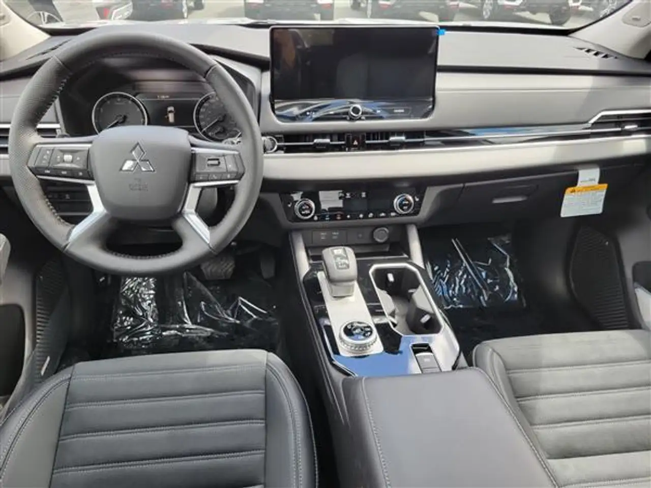 Mitsubishi Outlander снимка Mitsubishi Outlander