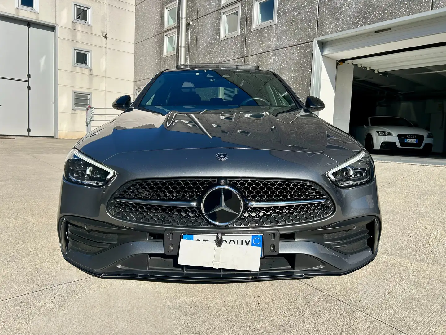 Mercedes-Benz C 300 mhev AMG Line Premium Plus 4matic SUBENTRO LEASING Gris - 2