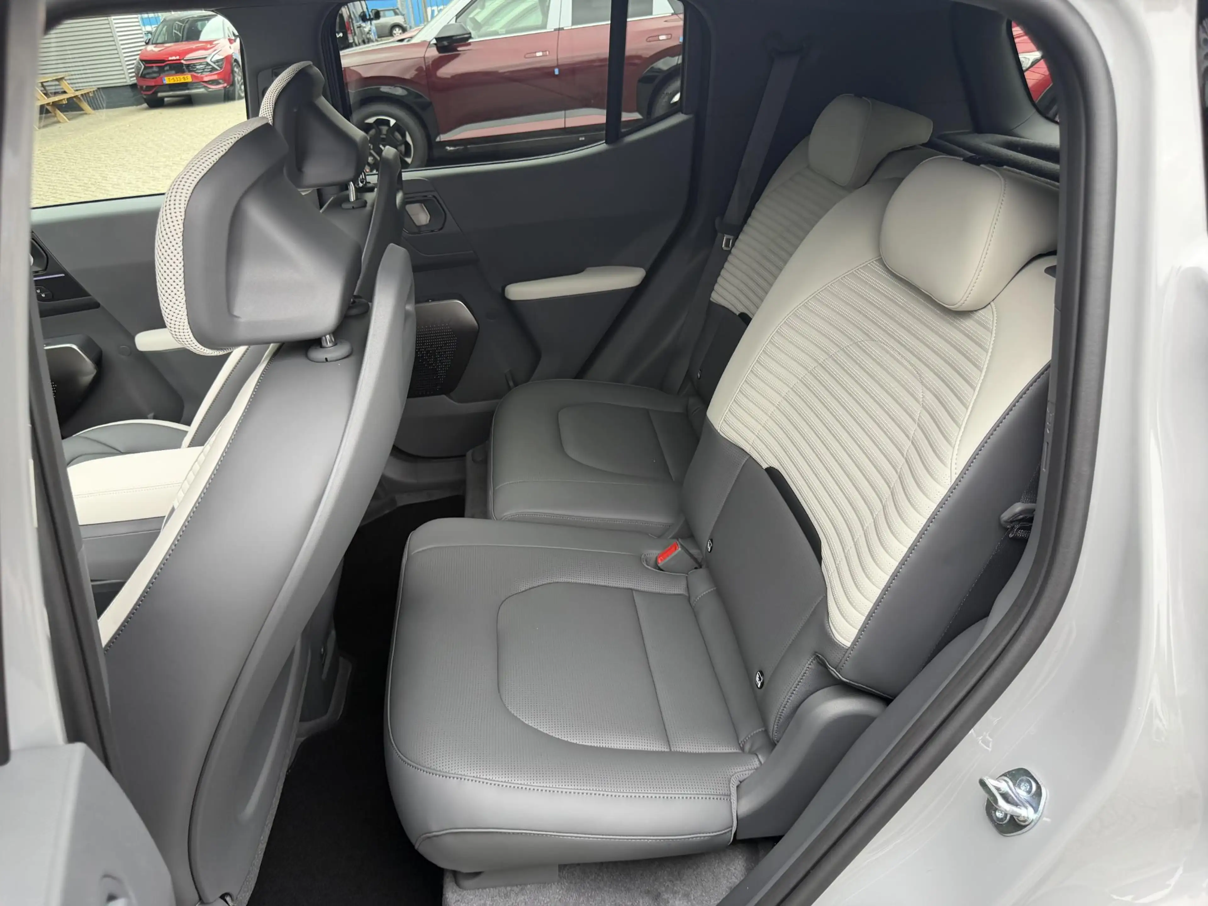 Kia EV2 GT-Line 61 kWh 4p. | 360 Camera | Stoelventilatie — photo 11