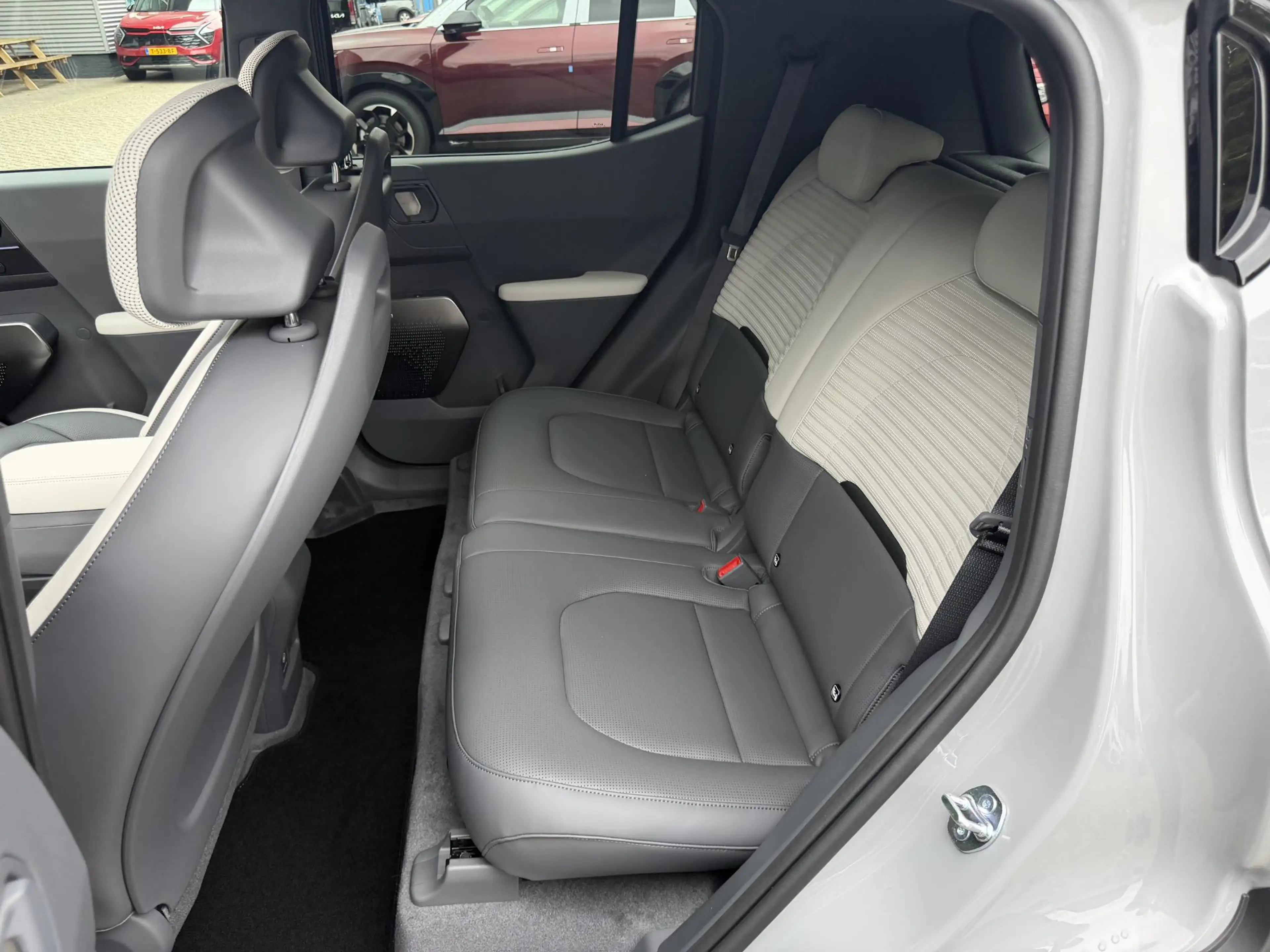 Kia EV2 GT-Line 61 kWh 4p. | 360 Camera | Stoelventilatie — photo 10