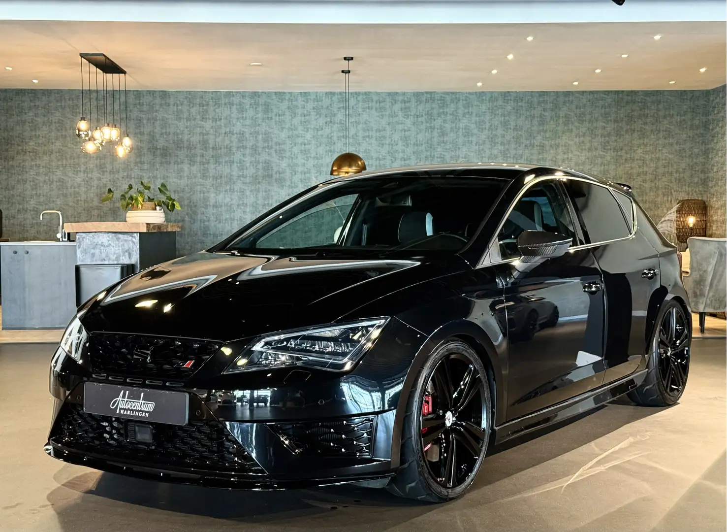 SEAT Leon 2.0 TSI Cupra 280 I Stage2 390PK I Milltek I Nieuw Zwart - 1