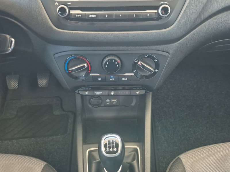 Hyundai i20 Passion Klima SHZ Bluetooth — photo 15