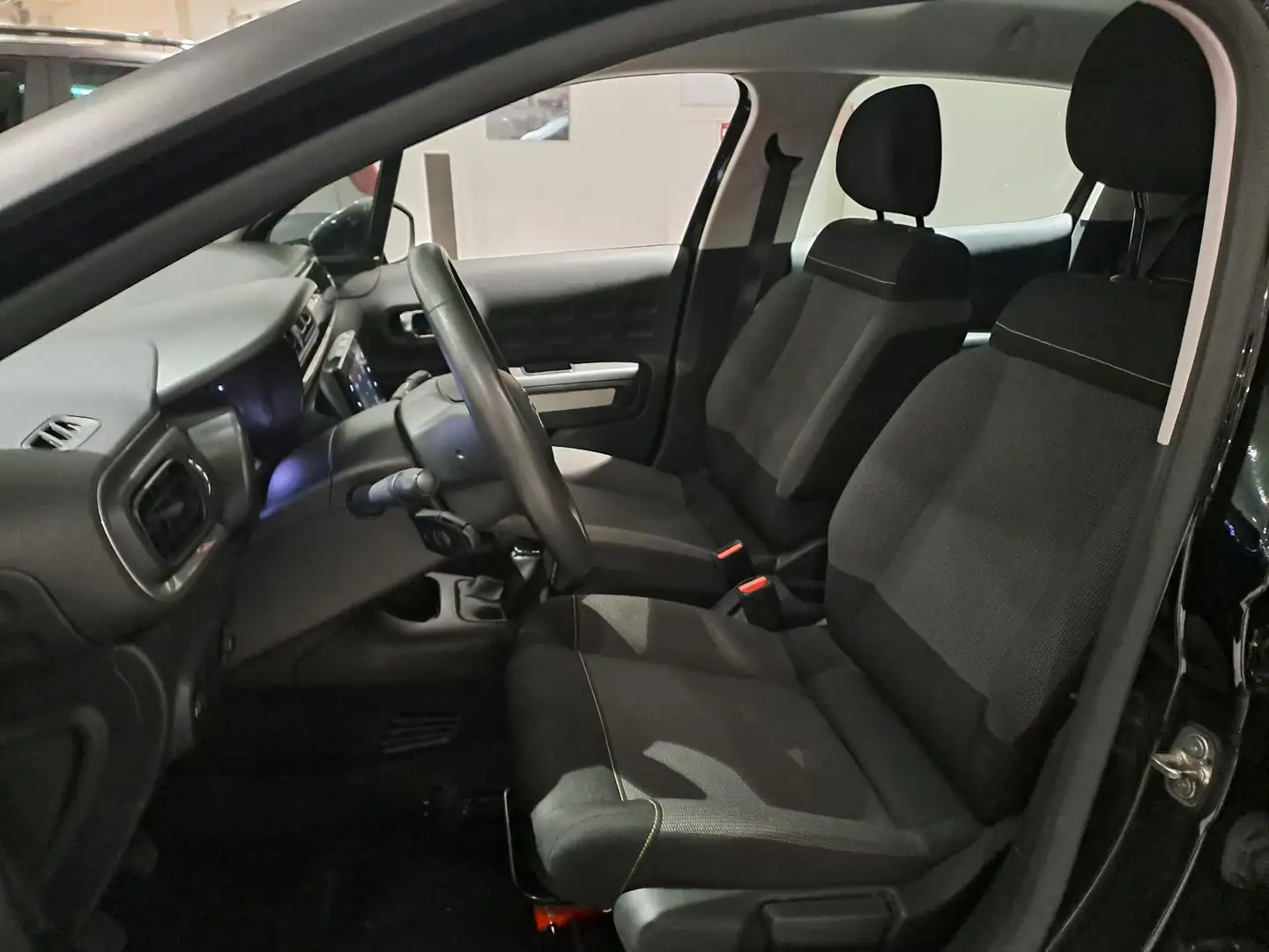 Citroen C3 1.2 Feel | CLIMATE CONTROL | HOGE INSTAP | ELEKTRI Schwarz - 2