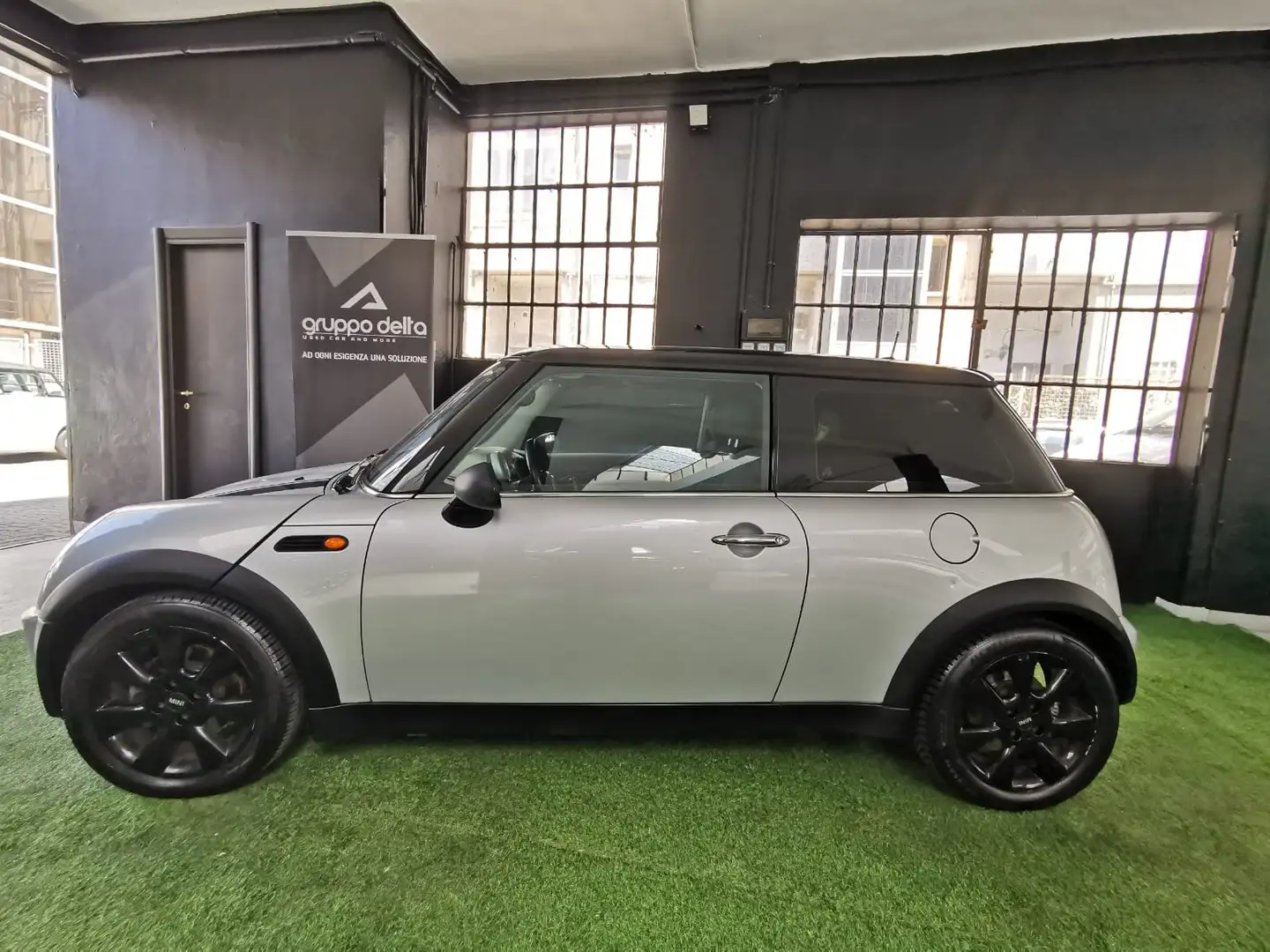MINI One Mini 1.6 One De Luxe CAMBIO AUTOMATICO Silber - 2