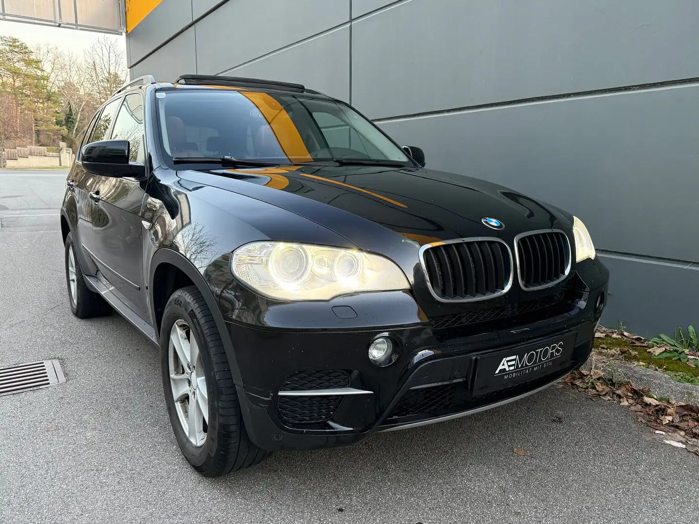 BMW X5 xDrive 30d*7.SITZER*NAVI*PANO*HUD*KEYLESS*SITZHZG Schwarz - 2