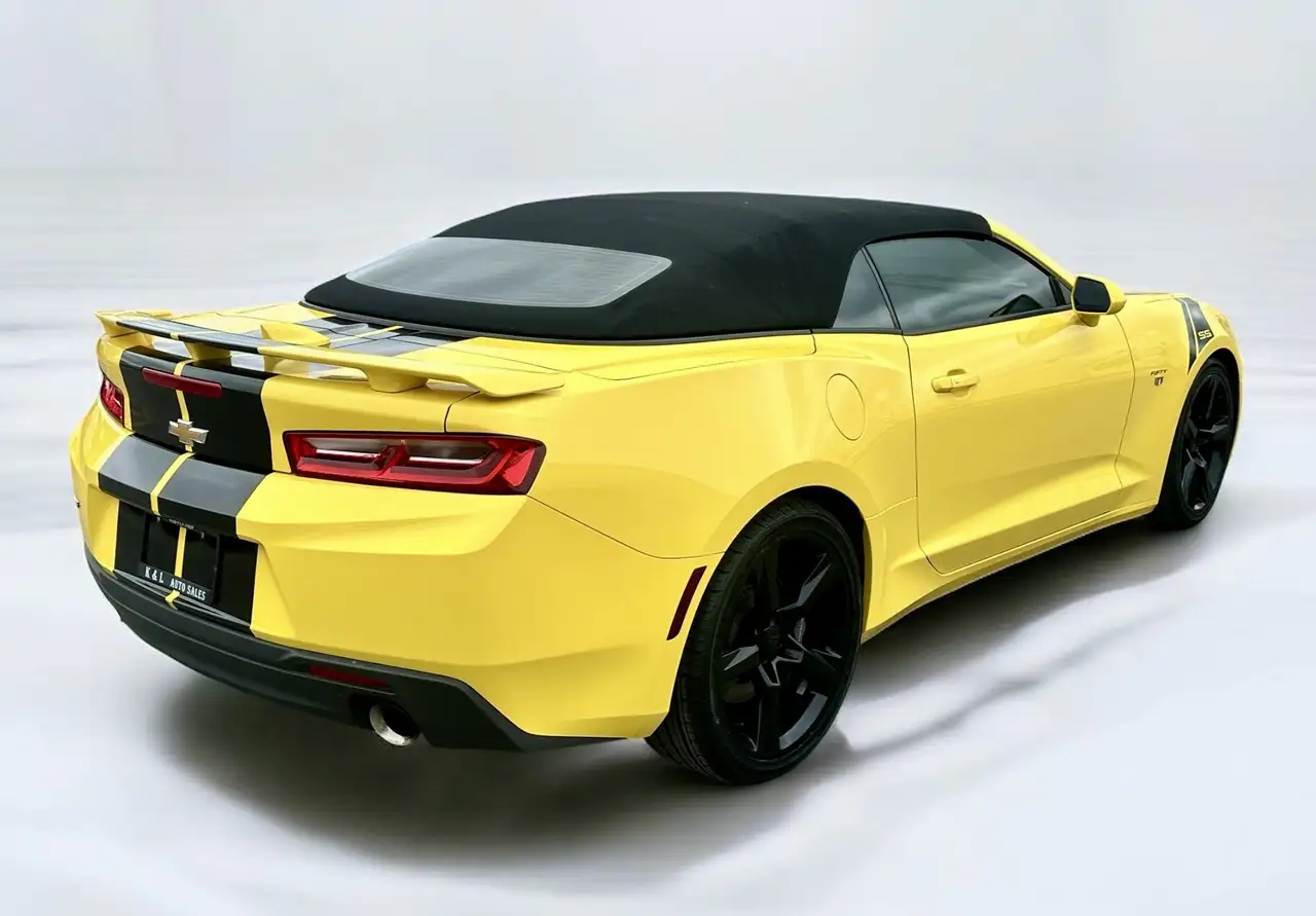 Chevrolet Camaro снимка Chevrolet Camaro